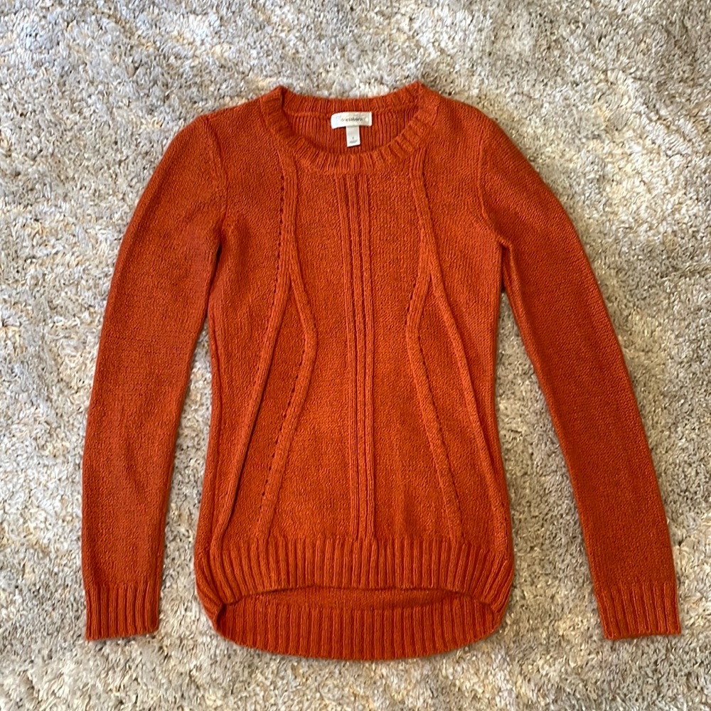 Lightweight sweater